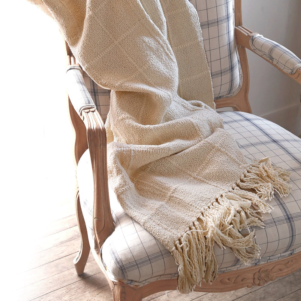 Intiearth_Caral_Collection_Grid_cotton_blanket_throw on blue chair