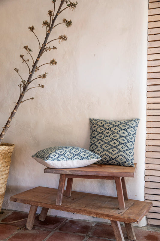 Intiearth_Peruvian_Ikat_Pillow_Nogal_with_Indigocopy