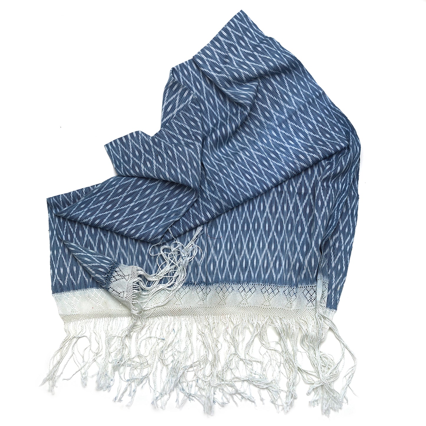 Traditional handwoven ikat textile from Northern Peru made of 100% cotton, featuring intricate macramé border – artisan-crafted and one-of-a-kind.