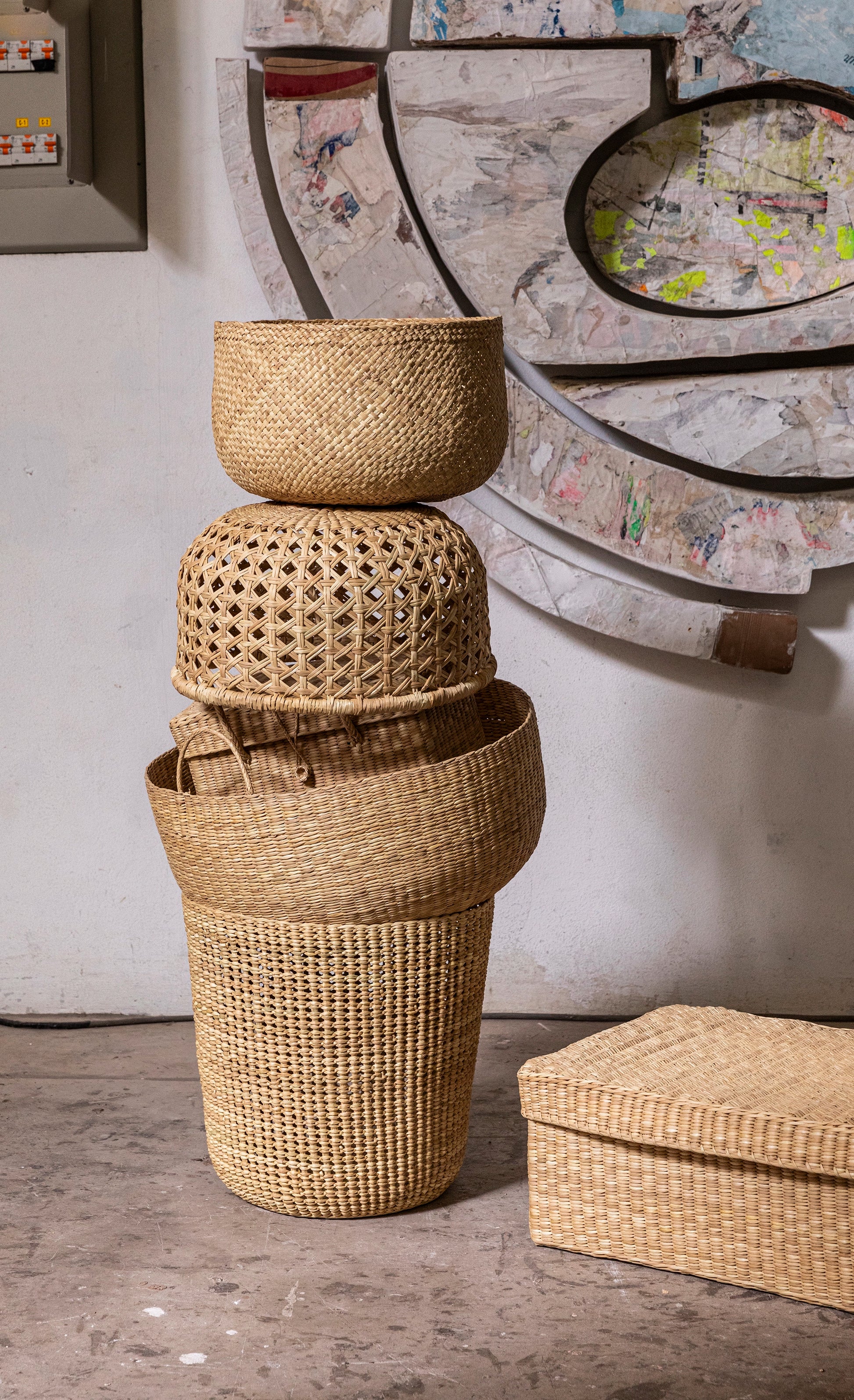 Intiearth_Peruvian_baskets_round_calada_taza_bowl_reed_box_giving_floor_picnic_artist_studio_ss24