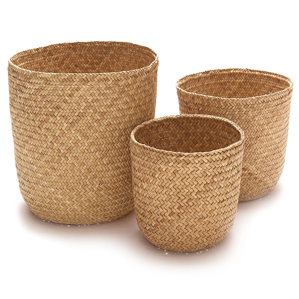 Intiearth Puno Nesting baskets Three different sizes on a white background