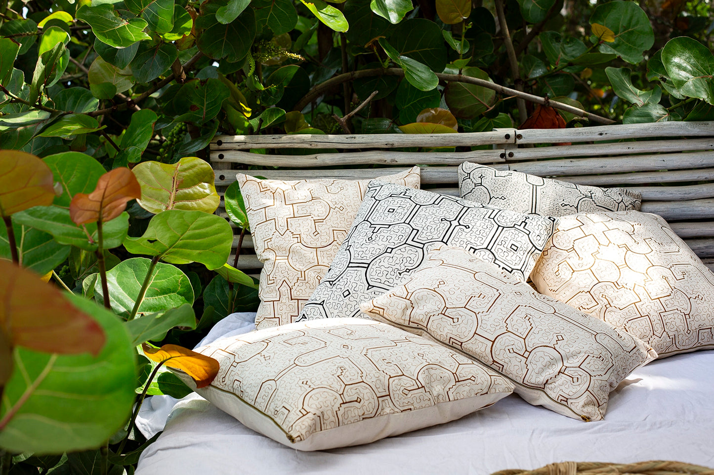 Intiearth_Shippibo_Pillows_daybed_SS25