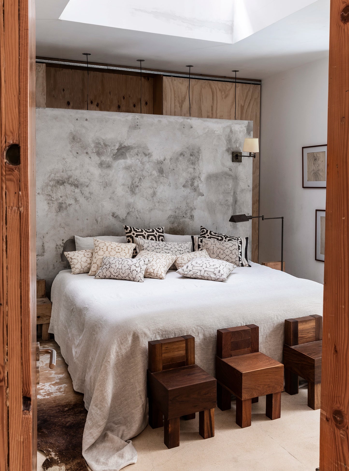 Intiearth_peruvian_shipibo_pillow_collection_bed_ss