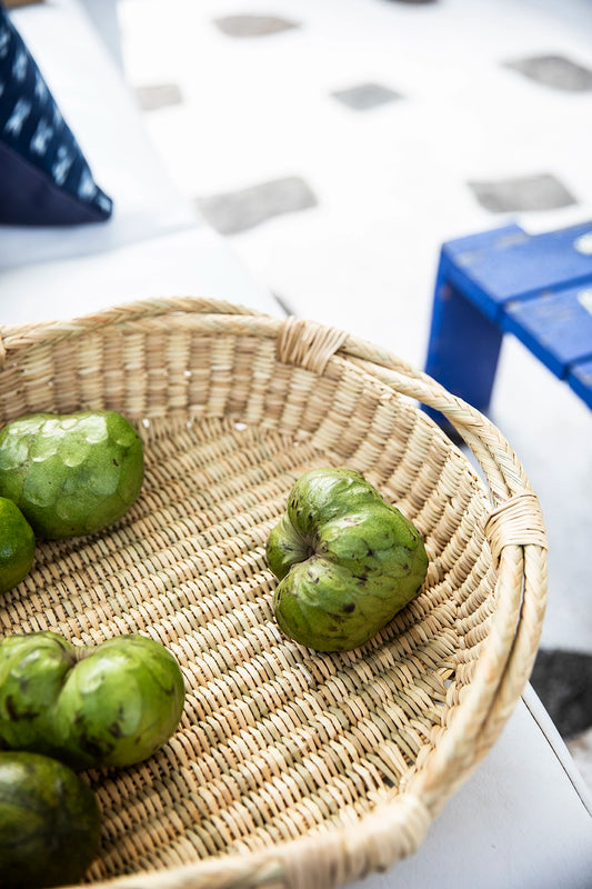 Intiearth_table_top_paraiso_basket_platter_with_green_fruitcopy