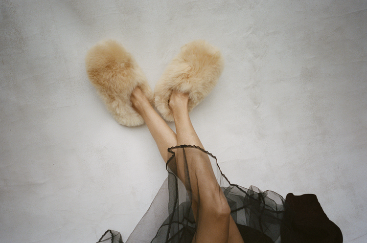 Intiearth Alpaca Cozy Slippers
