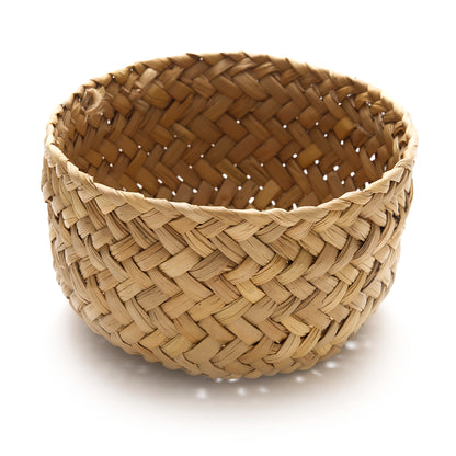 Woven basket on a white background Intiearth_Oro_Basket_Bowl