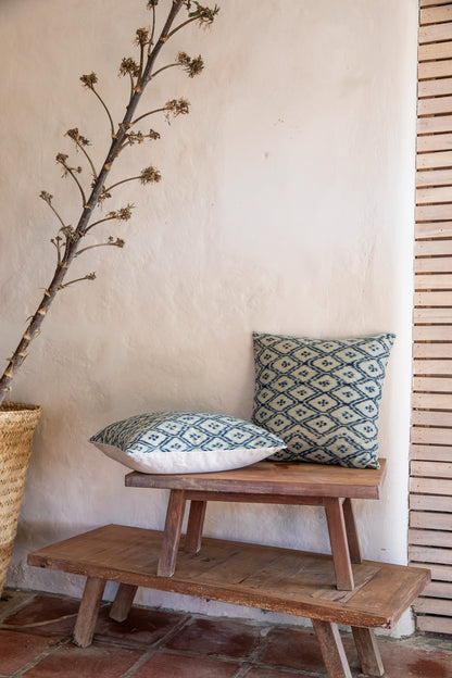 Intiearth_Peruvian_Ikat_Pillow_Nogal_with_Indigocopy
