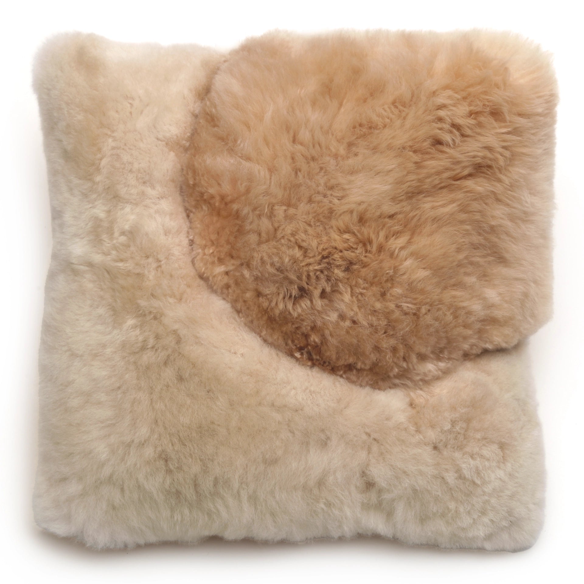 Intiearth_Alpaca_Luna_Pillow_Champagne_fur arch cutout