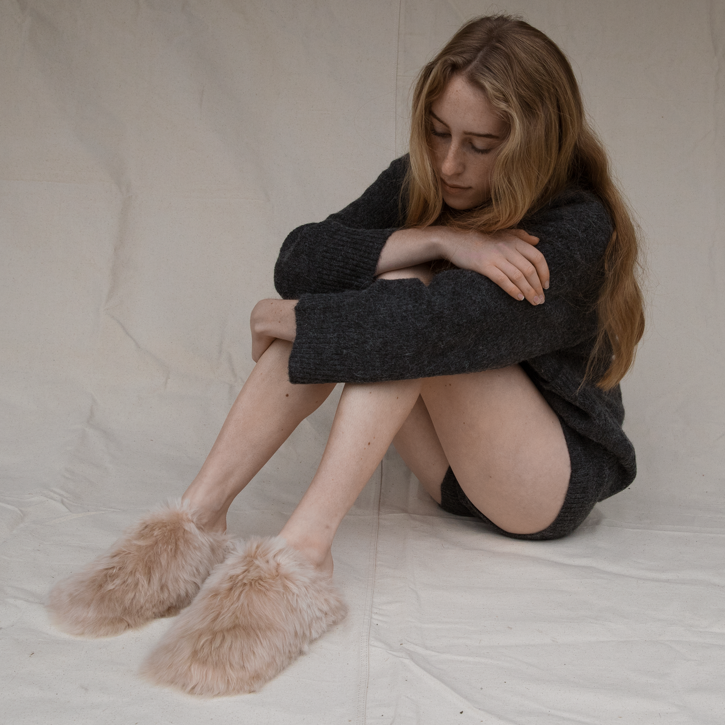 Intiearth alpaca fur slippers
