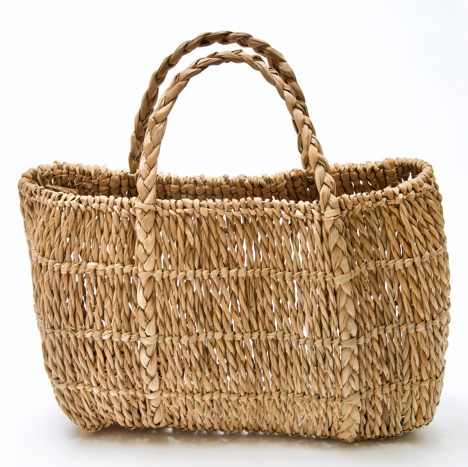 Intiearth inea straw market beach basket with braid detail
