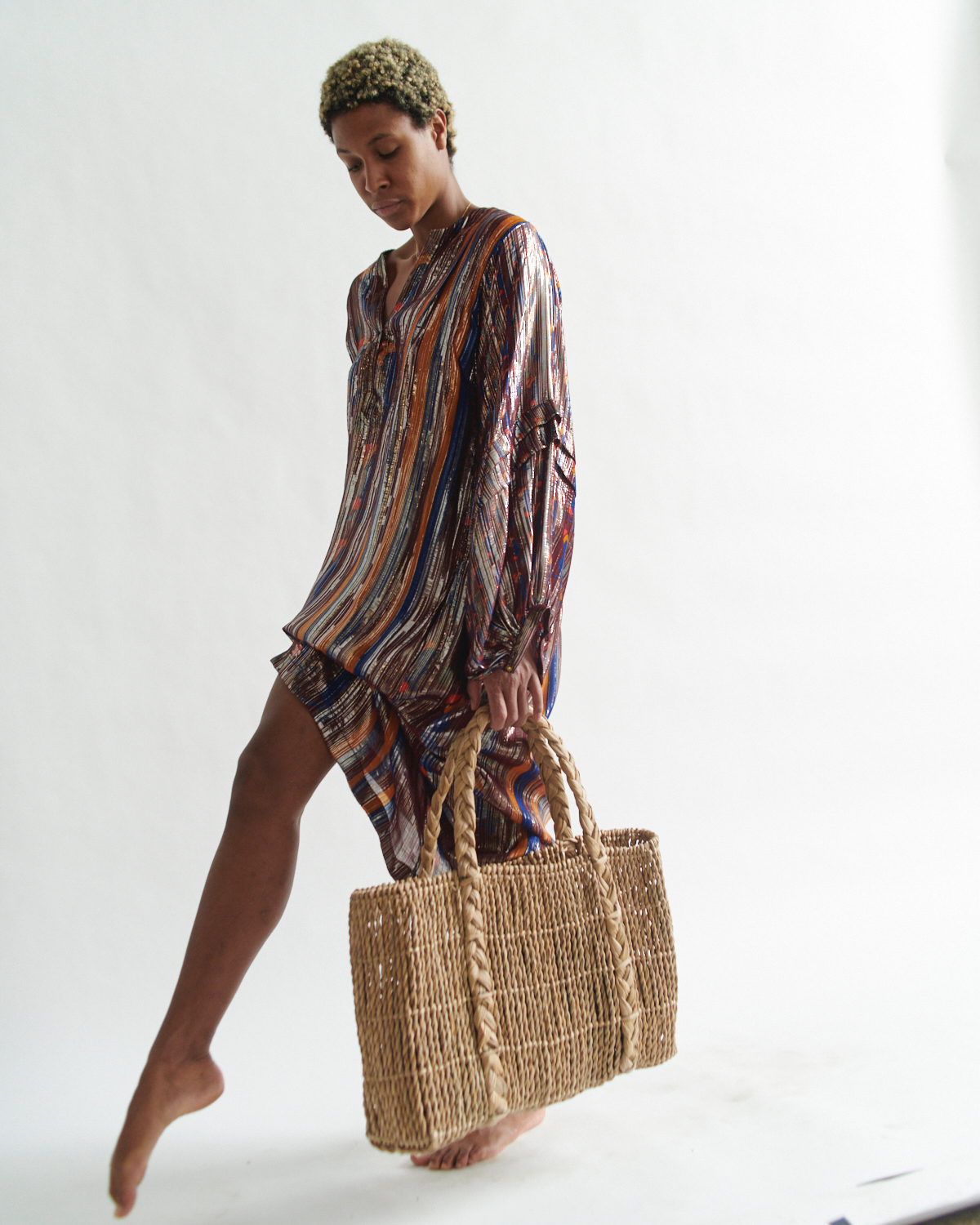 Intiearth inea straw market beach basket with braid detail